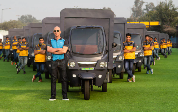 Amazon-begins-using-three-wheeled-EVs-for-deliveries-in-seven-Indian-cities